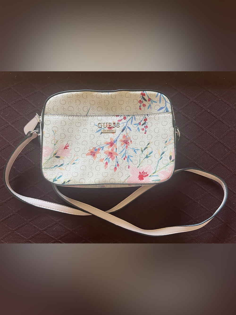 GUESS Los Angeles Floral Logo Crossbody Bag in Cream and Pink